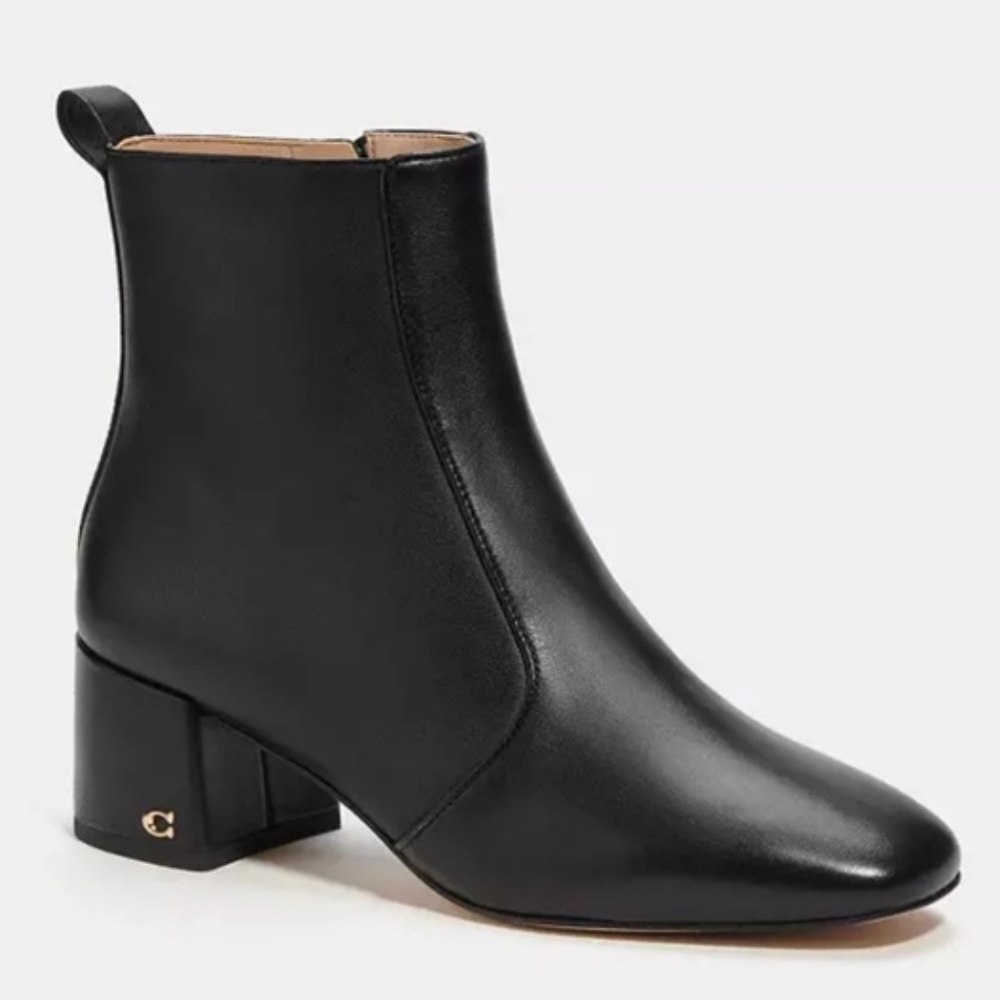 Coach boots